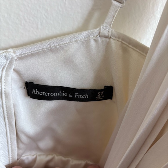 Abercrombie & Fitch Plunge Pleated Mini Dress Small Tall - Picture 3 of 5